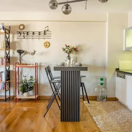 דירה Modern Stylish Flat In The Center Of The City *