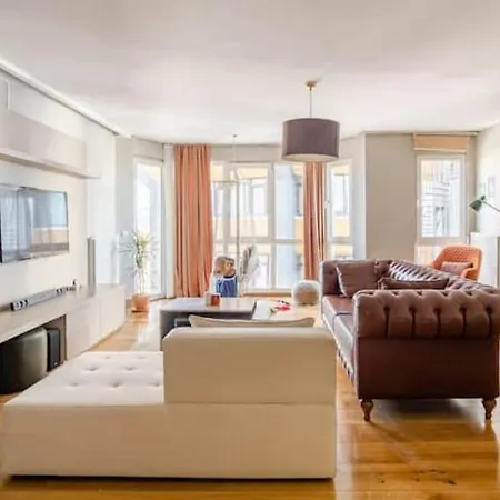 Modern Stylish Flat In The Center Of The City דירה איסטמבול