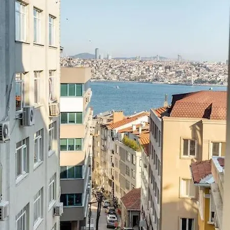 Modern Stylish Flat In The Center Of The City *